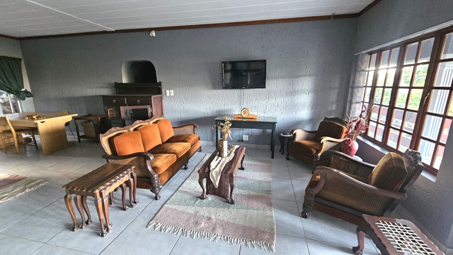 5 Bedroom Property for Sale in Schoemansville North West